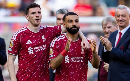 Liverpool: Lối đi nào sau mùa giải thảm họa?
