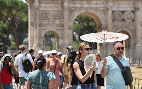 Nắng nóng cực đoan gây thiệt hại hàng chục tỷ euro cho kinh tế châu Âu