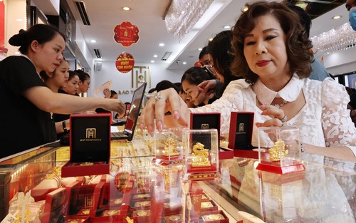 Giá vàng hôm nay 27/5: Vàng SJC lùi về sát mốc 160 triệu đồng/lượng