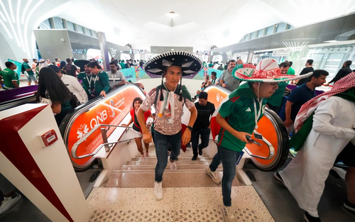 World Cup 2026: Người hâm mộ 'choáng váng' vì chi phí đi lại đắt đỏ tại Mỹ