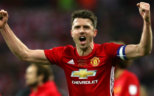 'Dị tật' của Michael Carrick