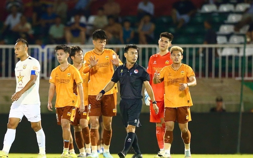 Lịch thi đấu V-League vòng 25: Tâm điểm ở phố núi