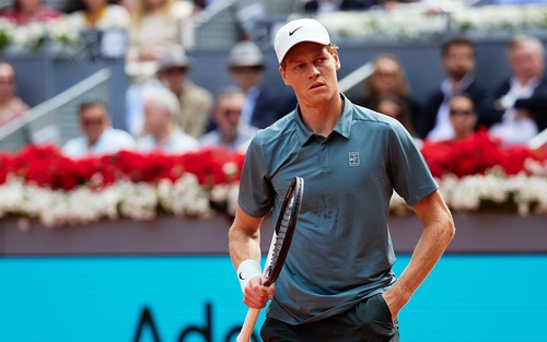 Jannik Sinner: Canh bạc thể lực trước Roland Garros