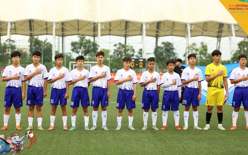 Xem bầu Đức làm bóng đá