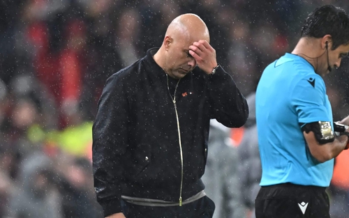 Đã đến lúc Liverpool sa thải Arne Slot?