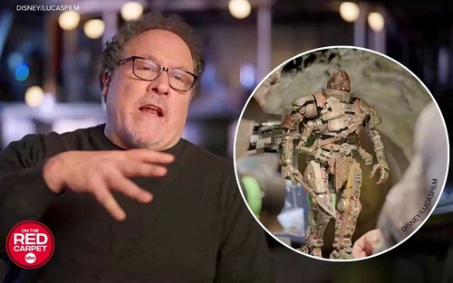 Jon Favreau muốn truyền cảm hứng để thế hệ mới "phải lòng" Star Wars