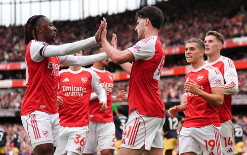 Kết quả bóng đá Ngoại hạng Anh vòng 36 hôm nay: Tottenham hòa 