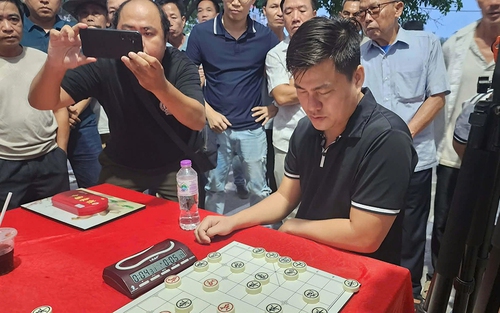 Lại Lý Huynh vượt hàng loạt kỳ thủ hùng mạnh Trung Quốc để nhận vé vào thẳng VCK giải đấu danh giá 
