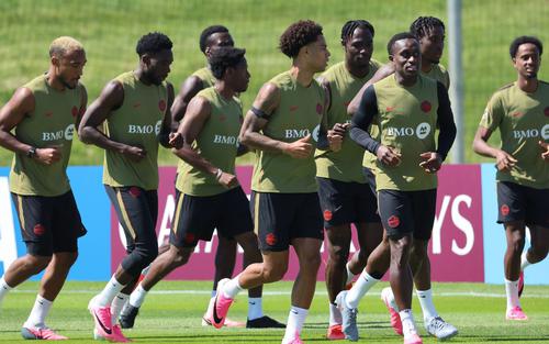 World Cup 2026: Hùng Dũng và HLV Phạm Minh Đức ủng hộ đội chủ nhà Mỹ