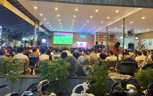 World Cup trên sân nhà: Xem World Cup văn minh từ chuyện bản quyền