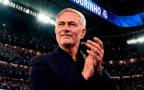 Jose Mourinho chính thức trở lại dẫn dắt Real Madrid sau 13 năm