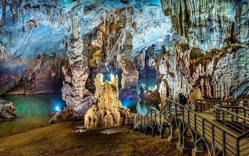 Phong Nha được vinh danh là điểm đến nghỉ dưỡng kết nối thiên nhiên