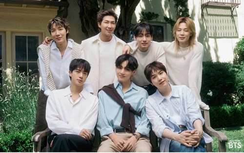 13 năm BTS: Từ "No More Dream" đến "2.0", những ca khúc định hình hành trình của nhóm