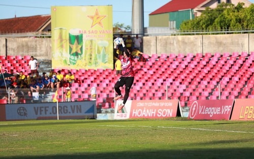 Tin nóng bóng đá Việt Nam hôm nay 13/6: 'Người hùng' của Bắc Ninh FC thừa nhận may mắn; HLV Lê Huỳnh Đức làm giảng viên của VFF