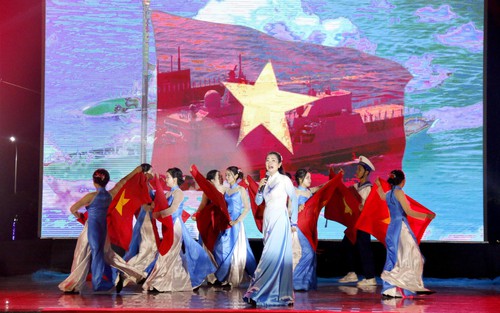 Dạ hội điện ảnh “Lâm Đồng - Hành trình biển, hoa và đại ngàn”