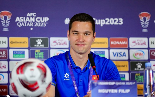 Nguyen Filip: Giữa hai thế giới, trái tim trên sân cỏ