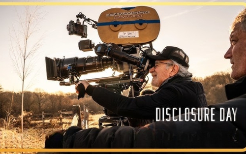 Steven Spielberg trở lại đỉnh cao với cú nổ phòng vé mùa Hè