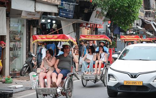 Doanh thu du lịch Hà Nội 6 tháng đầu năm: Động lực nào tạo sự bứt phá?