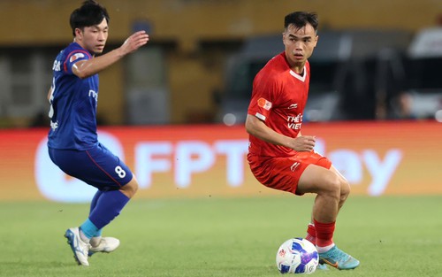 HLV Popov và 8 lần phát ngôn gây 'bão' về V-League