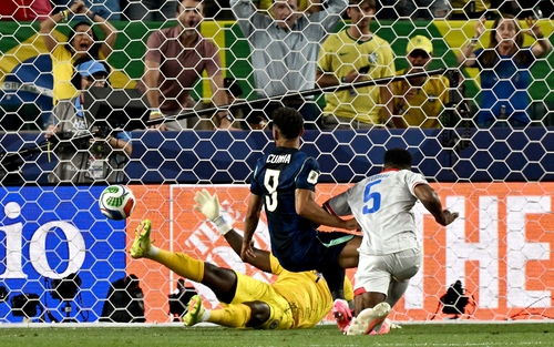 Sao MU lập cú đúp, ĐT Brazil thắng trận đầu tiên ở World Cup 2026