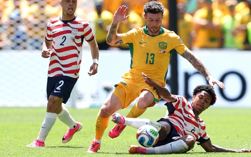 HLV Harry Kewell chê đội tuyển Úc sau trận thua Mỹ