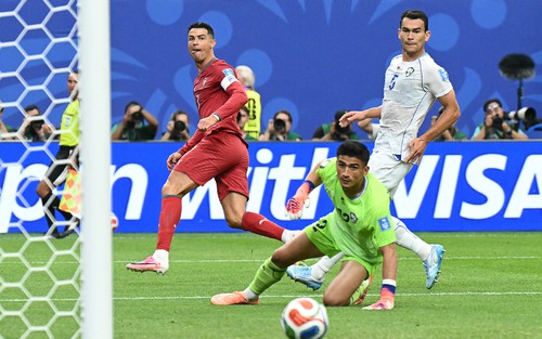 Ronaldo tiết lộ vừa trải qua một tuần tăm tối ở World Cup 2026, cảm giác như đã giải nghệ