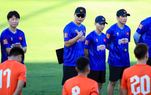 Tin nóng bóng đá Việt hôm nay 24/6: Đội tuyển Việt Nam vào guồng quay ASEAN Cup; SLNA mang đội hình mạnh dự vòng loại U21 Quốc gia