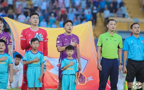 Võ Hoàng Minh Khoa chốt tương lai, tiếp tục gắn bó với CLB Becamex TP.HCM