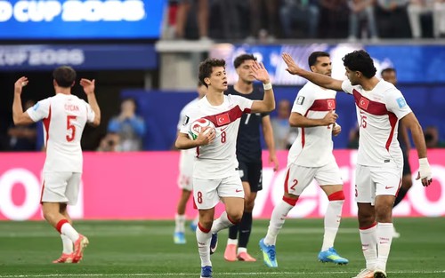 Vượt qua chủ nhà Mỹ, Thổ Nhĩ Kỳ có chiến thắng đầu tiên ở World Cup 2026
