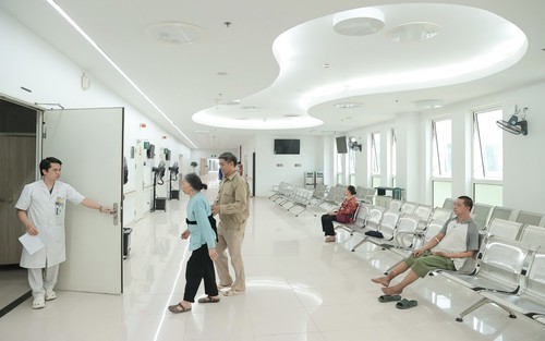 Hiện thực hóa mục tiêu xây dựng nền y tế hiện đại, lấy người dân làm trung tâm