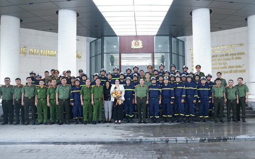 Đội cứu nạn, cứu hộ của Bộ Công an xuất quân lên đường làm nhiệm vụ tại Venezuela