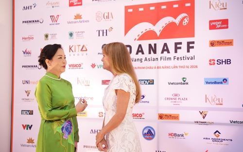 DANAFF IV: Tiêu điểm Điện ảnh Hoa Kỳ mở màn, Jane Seymour kể về bộ phim "càng cũ càng nổi tiếng"