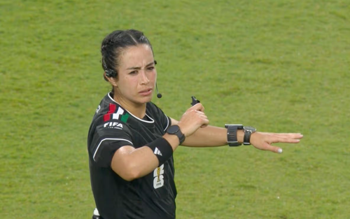 Thơ World Cup: Bông hồng trên sân World Cup