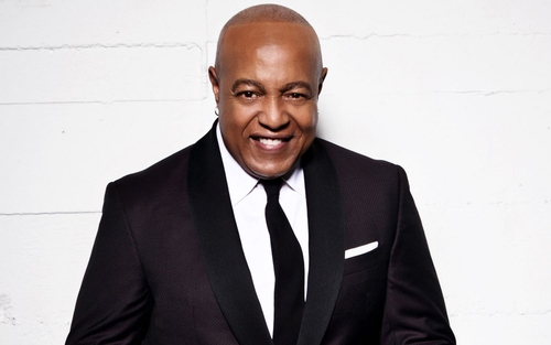 Peabo Bryson qua đời ở tuổi 75: Huyền thoại đứng sau những bản tình ca Disney bất hủ