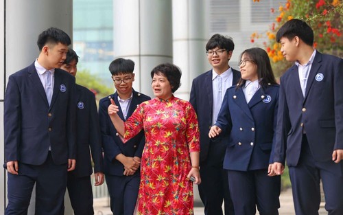 Xây dựng hai trường chuyên tiệm cận quốc tế - hiện thực hóa khát vọng đào tạo nhân tài