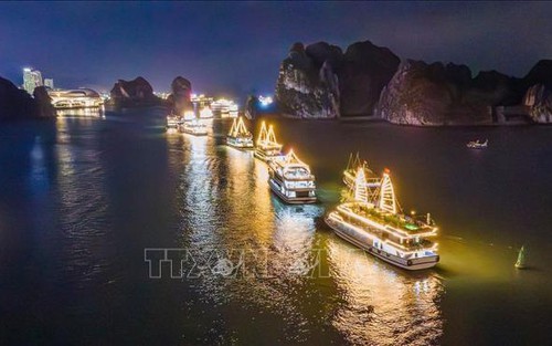 Du lịch Quảng Ninh: Cán mốc trên 10 triệu lượt khách du lịch