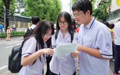 Thành phố Hồ Chí Minh công bố điểm chuẩn lớp 10 công lập
