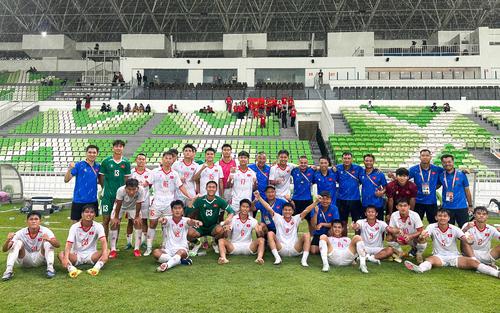 HLV Hoàng Văn Phúc: 'U19 Việt Nam có bước chạy đà tốt cho tương lai'