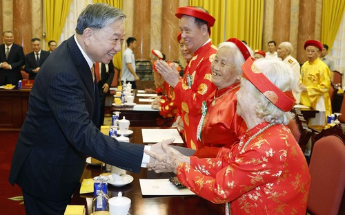 Tổng Bí thư, Chủ tịch nước Tô Lâm: Khơi dậy tinh thần "Tuổi cao – Gương sáng" trong giai đoạn phát triển mới