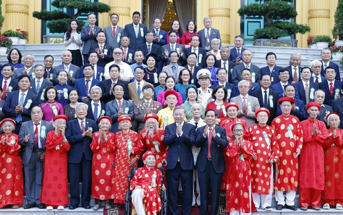 Phát biểu của Tổng Bí thư, Chủ tịch nước tại cuộc gặp mặt 85 người cao tuổi tiêu biểu toàn quốc
