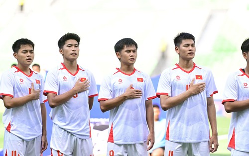 Tin nóng bóng đá Việt Nam hôm nay 7/6: U19 Việt Nam có thể bị loại; Công Phượng chia sẻ xúc động