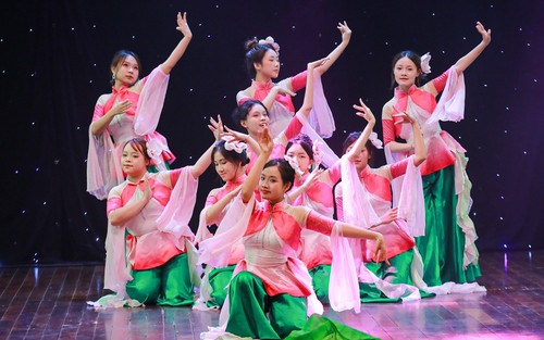 Thế hệ trẻ kết nối nghệ thuật truyền thống với hơi thở hiện đại