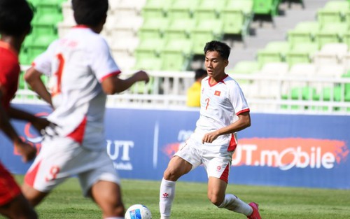 U19 Việt Nam hồi hộp chờ tấm vé nhì bảng
