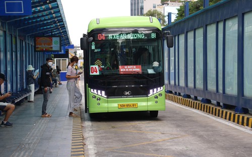 Ngày đầu miễn vé xe buýt tại TP. Hồ Chí Minh