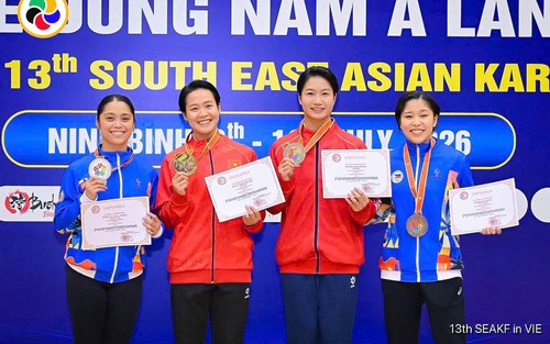 Karate Việt Nam giành 7 HCV trong ngày ra quân giải vô địch Đông Nam Á 