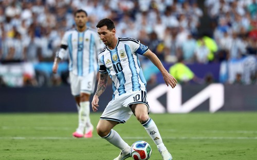 Messi lên tiếng về tuyển Anh, tiết lộ nỗi lo của Argentina trước bán kết World Cup 2026 