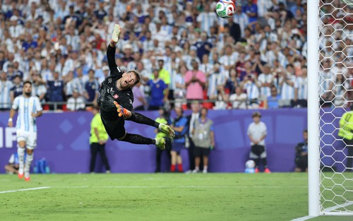 ĐT Argentina thắng 3-1 Thụy Sĩ, gặp ĐT Anh ở bán kết World Cup