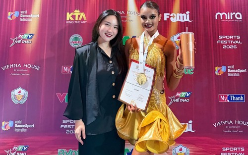 Học trò của trọng tài quốc tế Chu Quỳnh Trang mang chức vô địch châu Á về cho DanceSport Việt Nam