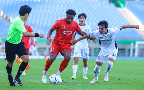 Xuân Son ghi bàn, đội tuyển Việt Nam thắng đội K-League 1