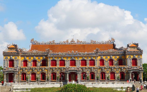 Linh vật trên di sản Huế - biểu tượng mỹ thuật cung đình triều Nguyễn